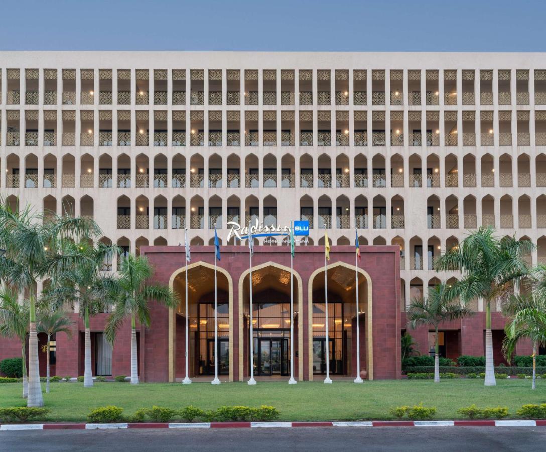 Radisson Blu Hotel Нджамена Екстер'єр фото