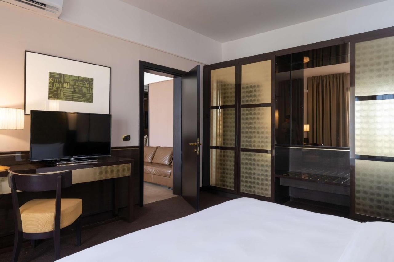 Radisson Blu Hotel Нджамена Екстер'єр фото