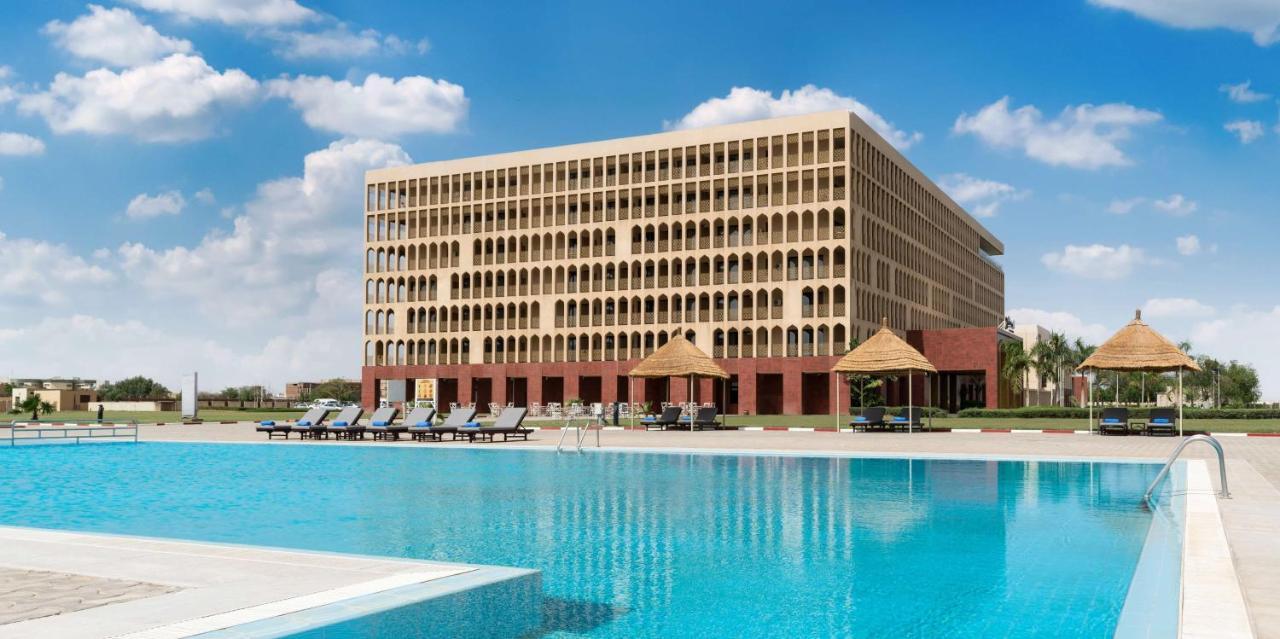 Radisson Blu Hotel Нджамена Екстер'єр фото