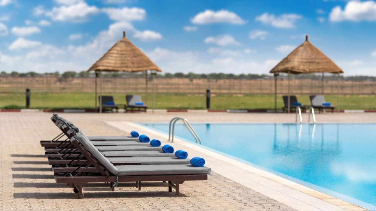 Radisson Blu Hotel Нджамена Екстер'єр фото